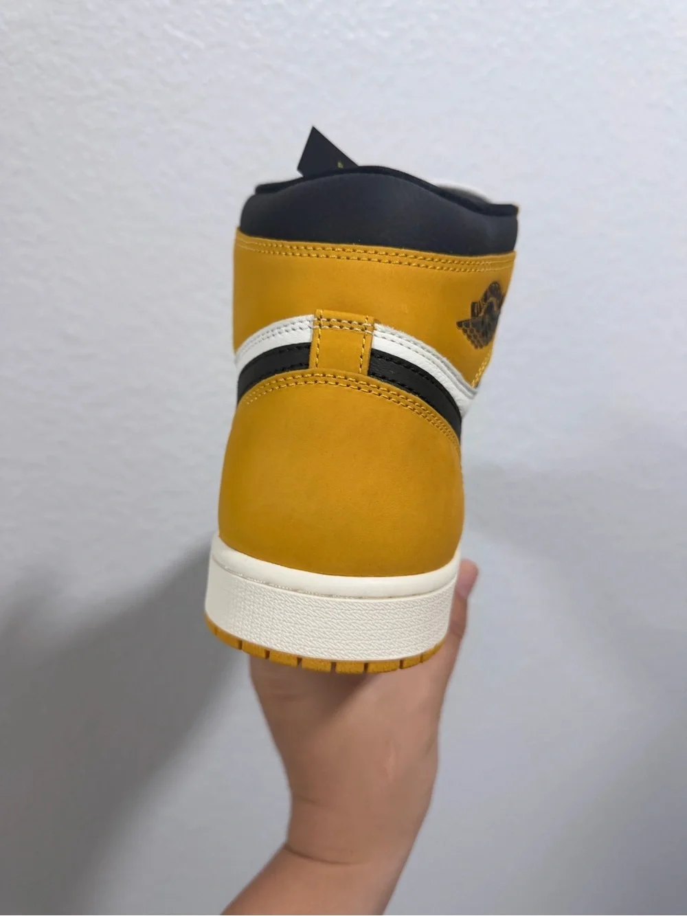Air Jordan 1 high mustard yellow
